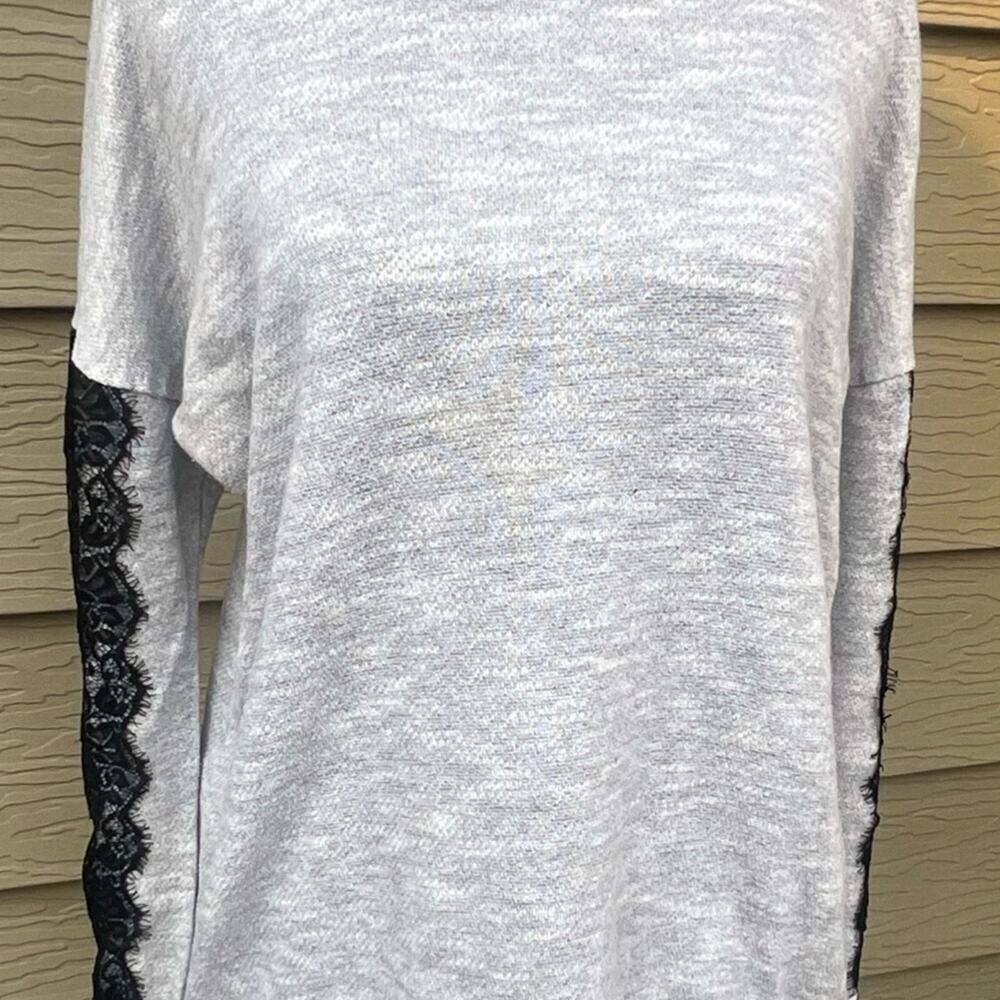 PINK BLUSH long sleeve, with distressed lace on sleeves, women's M-L